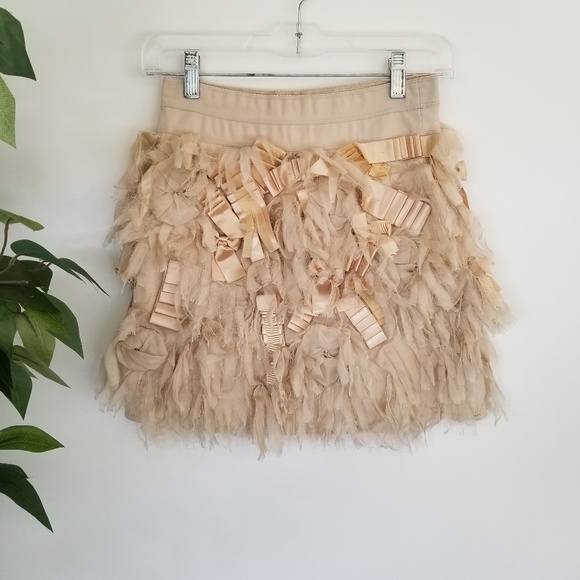 Alice + Olivia Dresses & Skirts - Alice & Olivia Ruffle Beige Mini Skirt Size Small